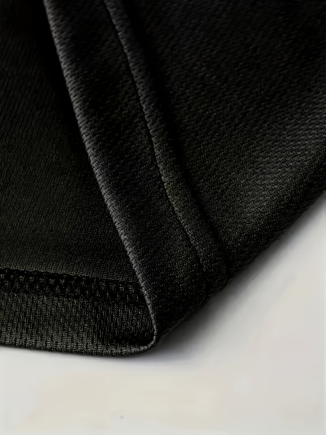 Neue Produkteinführung: Weißes – Streetwear Brand Logo Design Bewertung und Preis